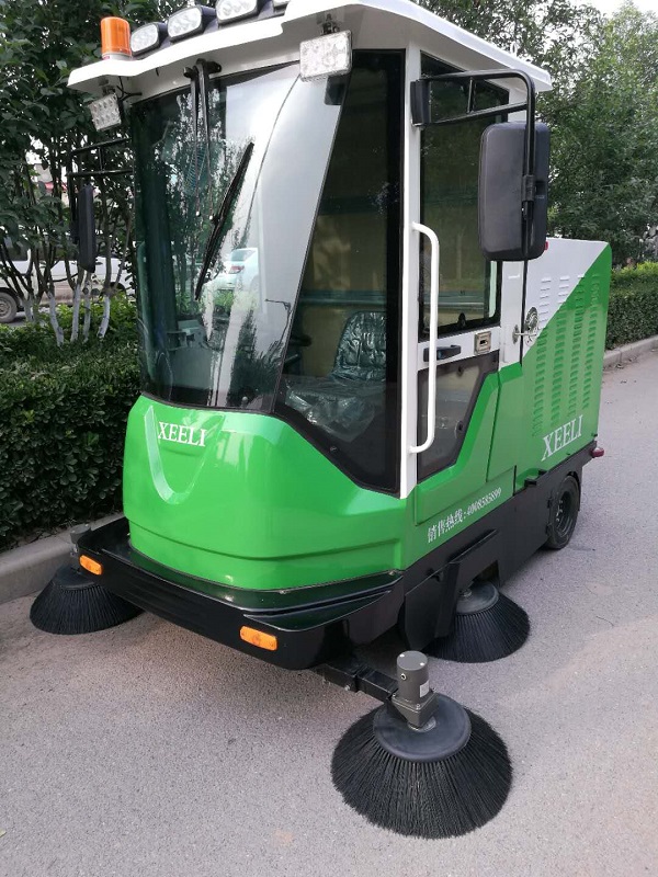 細(xì)力電動(dòng)掃地機(jī)